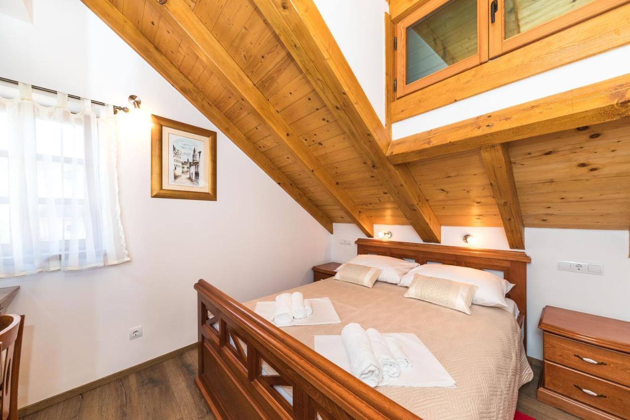 Perla Varoš Split Bagian luar foto